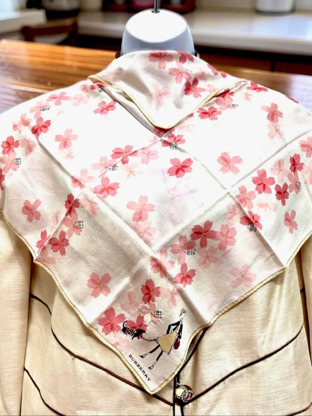 Burberrys Mini Scarf cotton 19.5" ligh peach pink flora embroidered dogs (88) - Picture 9 of 9